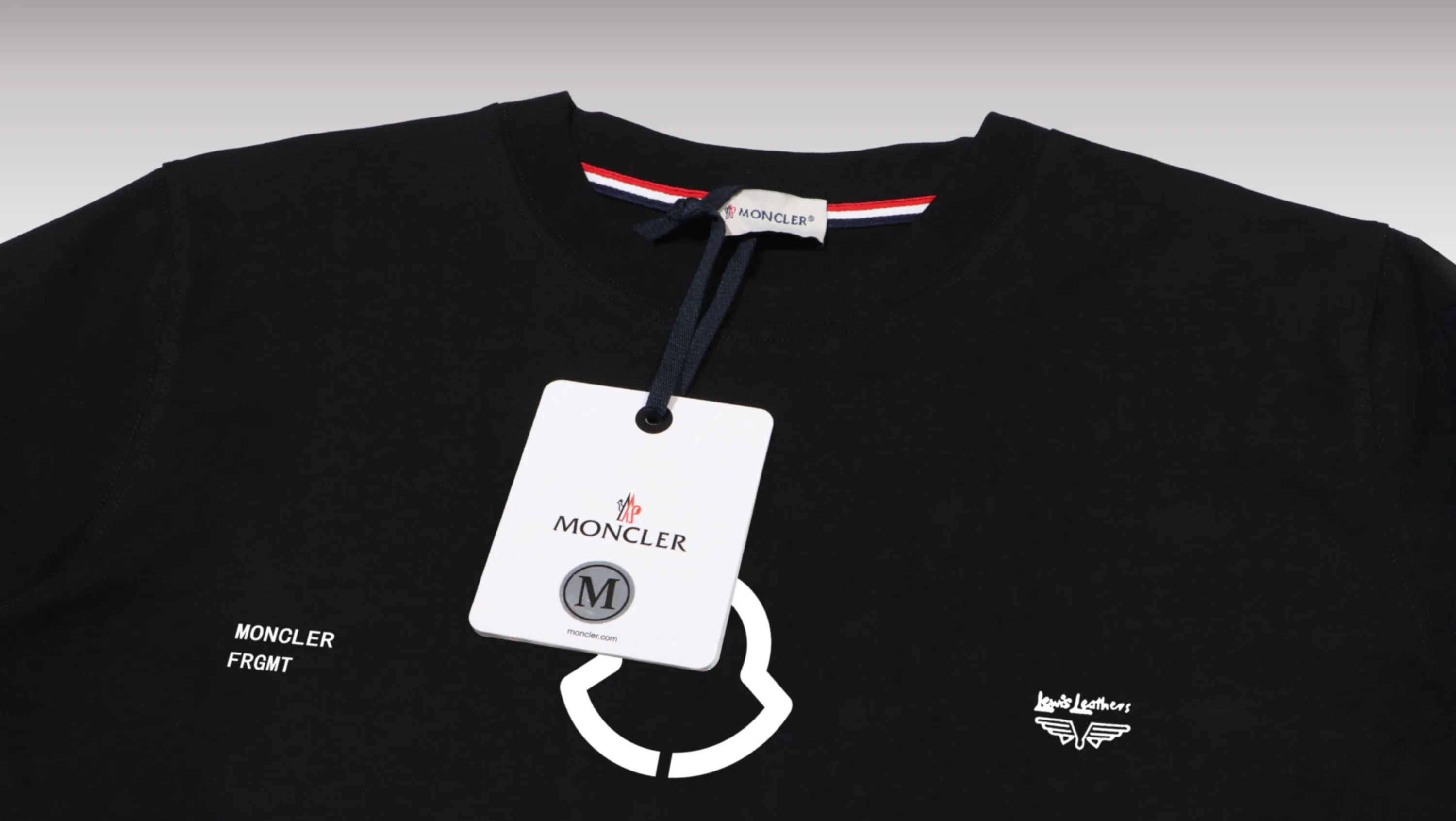《Moncler~ 》2024New Arrival Quality T , Versatile Quality ！ ‼ 32 250G ‼ ， ， ， ， T 🤪 Sizes：S-M-L-XL-2XL ：Black，White， Same Style